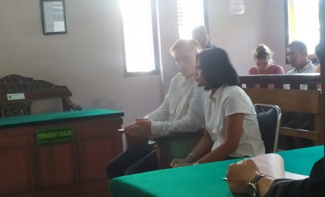Bule Amerika Mabuk dan Aniaya Warga di Kuta Bali Dihukum Penjara 8 Bulan