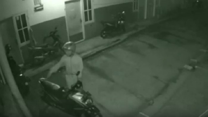 Maling Motor di Indekos Makassar Terekam CCTV, Polisi Buru Pelaku