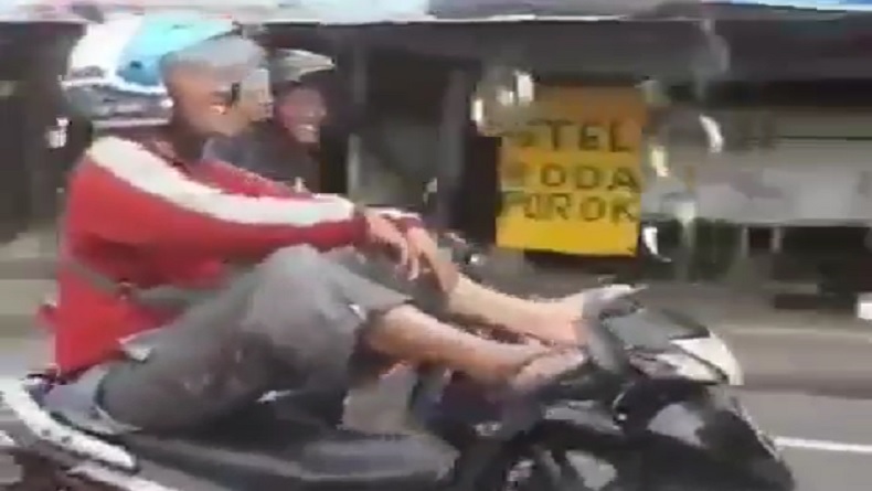 Video Viral Pria di Yogyakarta Asyik Kendarai Motor Pakai Kaki