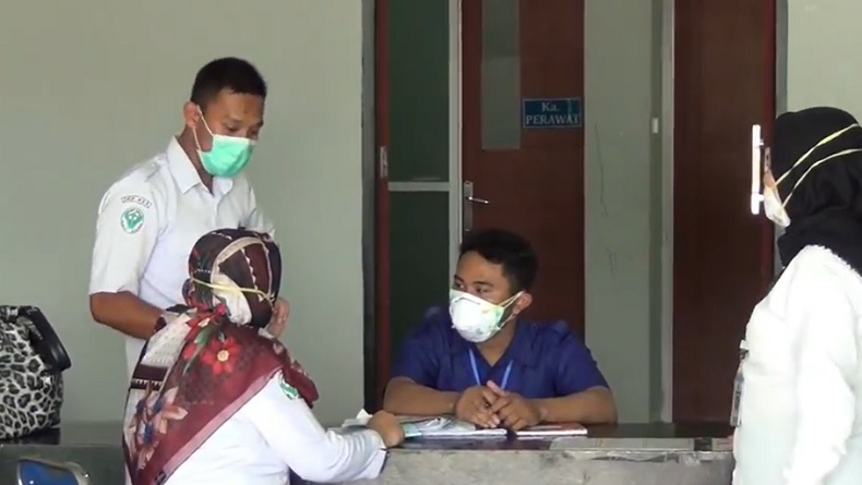 Pulang dari China dalam Kondisi Sehat, Mahasiswi Asal Konawe Utara Tetap Diobservasi