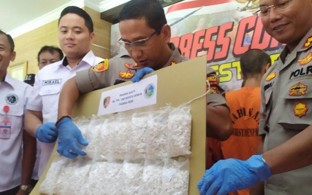 Polresta Denpasar Ungkap Penjualan Tembakau Gorila di Media Sosial