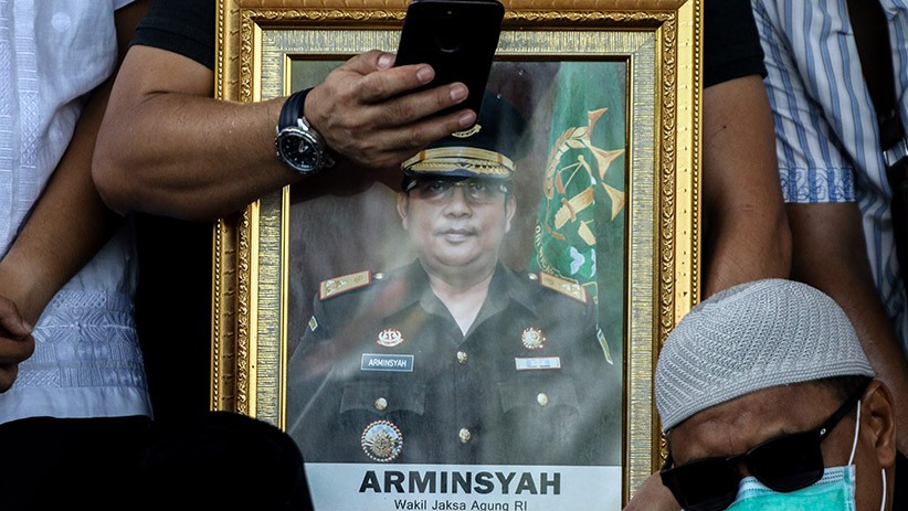 Suasana Pemakaman Wakil Jaksa Agung Arminsyah di TPU Pedongkelan - Bagian 4