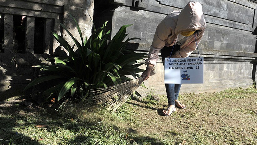 Langgar Aturan Pencegahan Covid-19, Warga di Bali Kena Sanksi Adat - Bagian 2