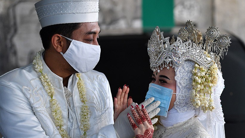 Momen Pernikahan Tetap Digelar di Tengah Pandemi Covid-19 - Bagian 4