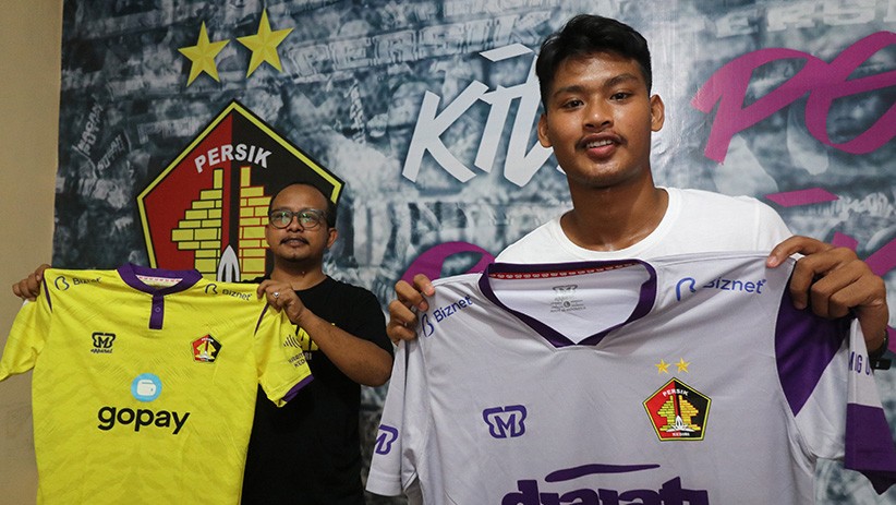 Striker Persik Kediri Septian Bagaskara Lelang Jersey untuk Bantu Lawan Covid-19 - Bagian 1