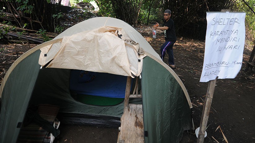 Karantina Mandiri, Pemudik dari Pekanbaru Ini Dirikan Tenda di Pinggir Sungai - Bagian 2