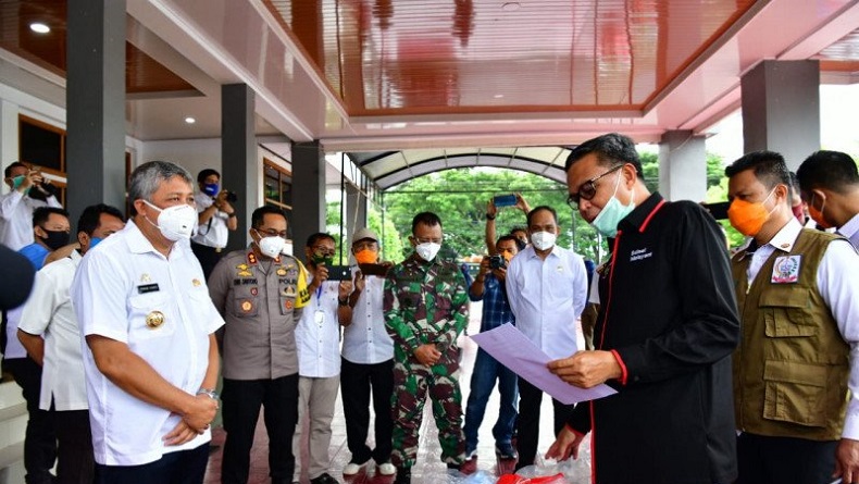 Jadi Sentra Produksi Pangan, Gubernur Nurdin Abdullah Minta Pinrang Bebas Corona