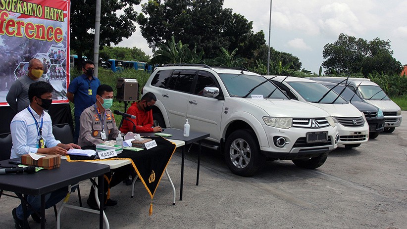 Menginap di Bandara Soetta, Tarif Parkir Mobil Ini Ratusan Juta Rupiah - Bagian 2