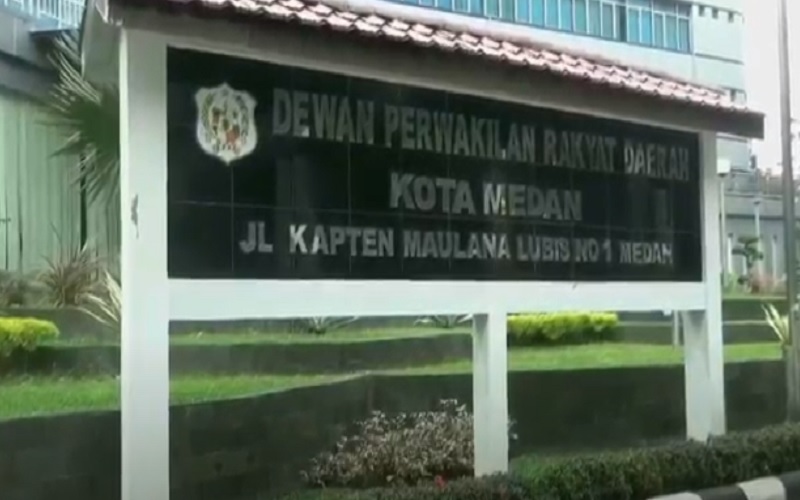 DPRD Medan Dukung Bobby Nasution Alihakan Pembelian Mobil Dinas ke Ambulans