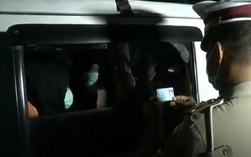 Niat Mudik ke Brebes Malam Hari, Rombongan Ini Kena Razia di Kalimalang