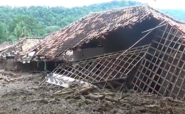 Banjir Bandang-Longsor di Cilegon, 8 Rumah Rusak, 1 Hilang Terseret Arus