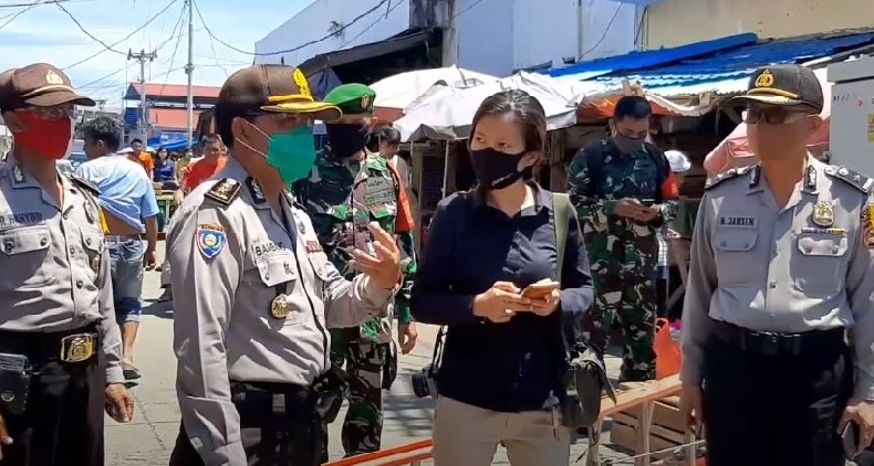 Banyak Warga Manado Belum Sadar Masker dan Abaikan Physical Distancing