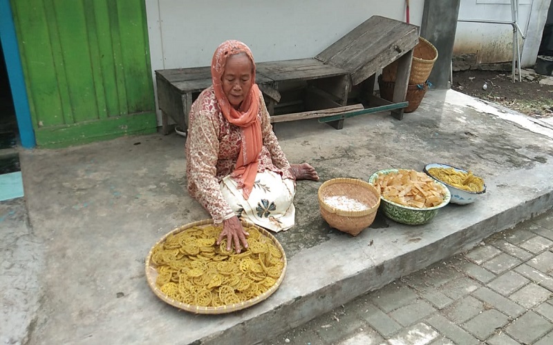 Janda Miskin Belum Terima Bansos, Kades di Pemalang Minta Warga Sabar