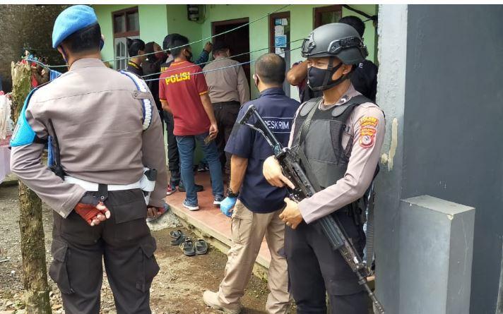 Densus 88 Geledah Rumah Terduga Teroris di Tasikmalaya, Sita Senjata Rakitan dan Buku