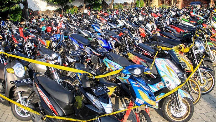 Deretan Ratusan Motor Tangkapan Hasil Razia Balap Liar di Sidoarjo - Bagian 2