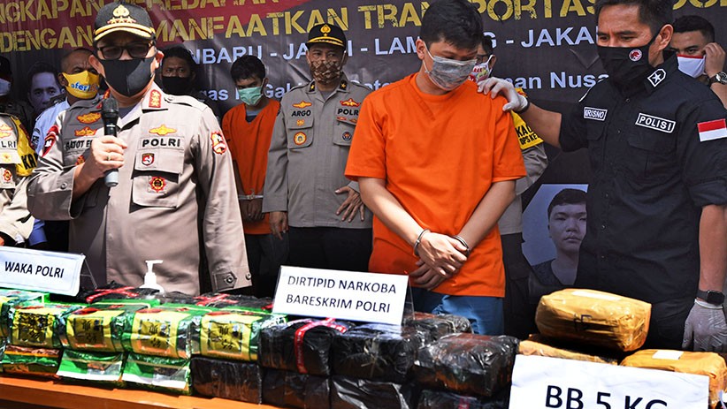 Manfaatkan Momen Covid-19, Bandar Narkoba Edarkan 71 Kg Sabu - Bagian 1