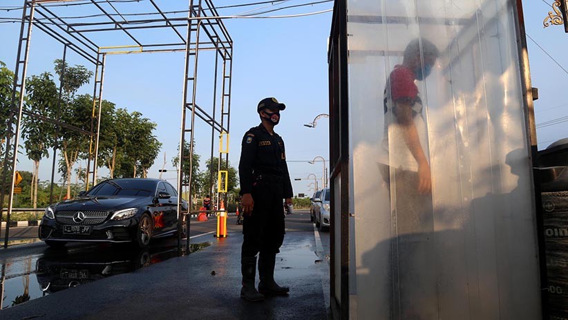 Penyebaran Covid-19 Tinggi, PSBB Surabaya Raya Diperpanjang - Bagian 1