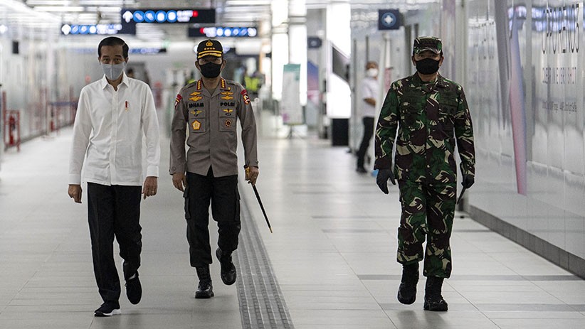 Presiden Jokowi Cek Kesiapan New Normal di Stasiun MRT Bundaran HI - Bagian 2