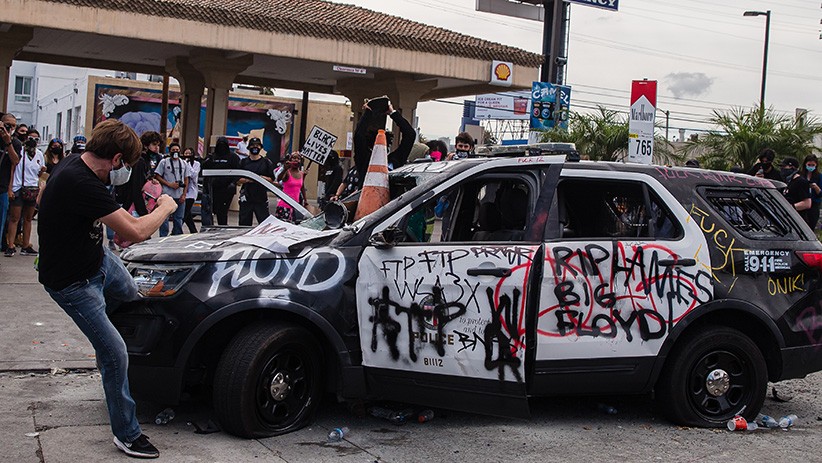 Kerusuhan di AS Meluas, Ribuan Demonstran Bentrok dengan Polisi - Bagian 4