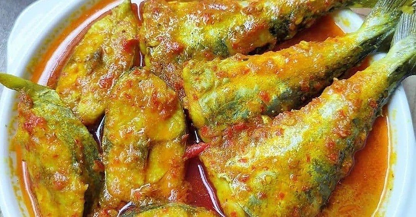 Cara Masak Ikan Tenggiri Kuah Rempah dengan Resep Sederhana