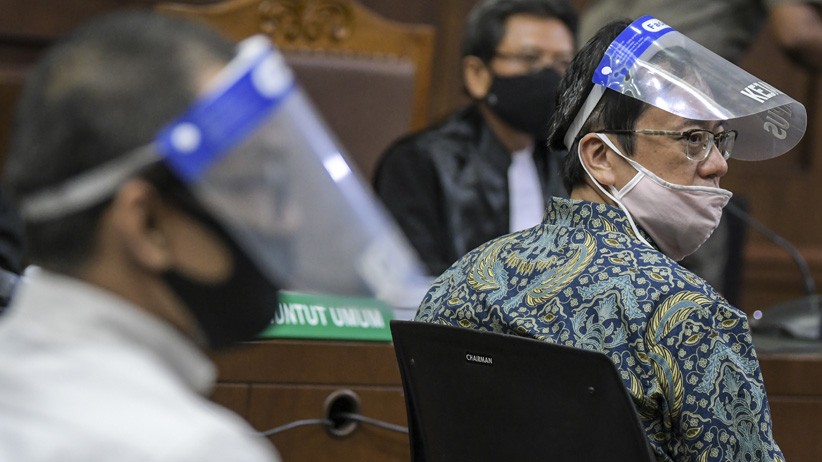 Kasus Jiwasraya, Benny Tjokro dan 5 Terdakwa Jalani Sidang Perdana - Bagian 3