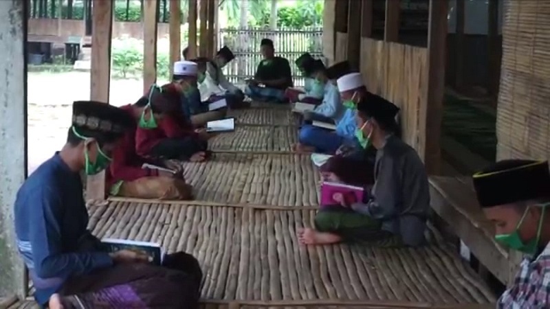 Sambut New Normal, Ponpes Mambaul Ihsan Gresik Memulai Kegiatan Belajar
