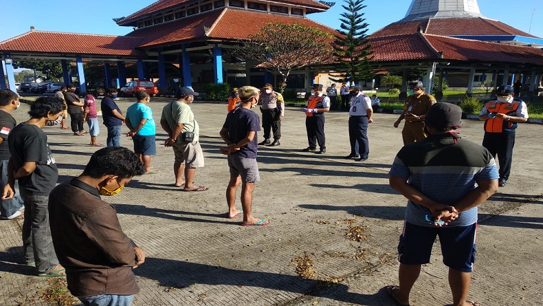 Tak Bawa Surat Keterangan Bebas Covid-19, 26 Sopir dari Luar Bali Diamankan