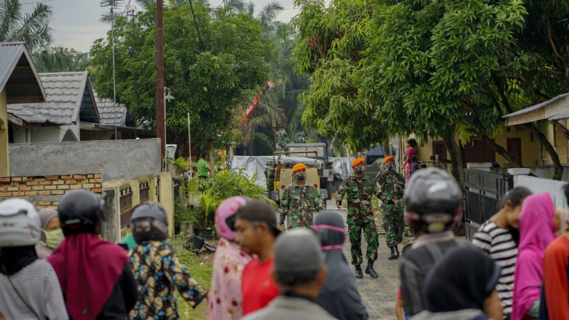TNI AU Evakuasi Pesawat Tempur yang Jatuh di Kampar Riau - Bagian 2