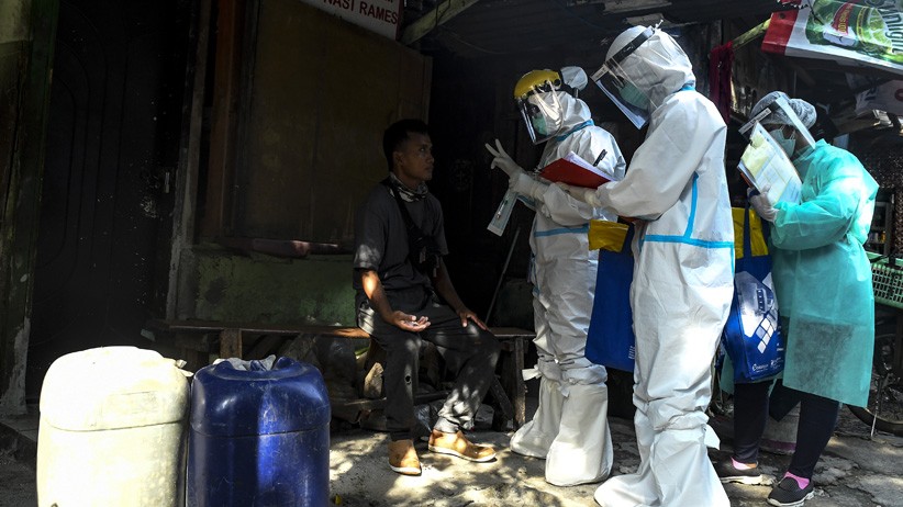 Pedagang Pasar Thomas Jakarta Ikuti Tes Swab Covid-19 - Bagian 3