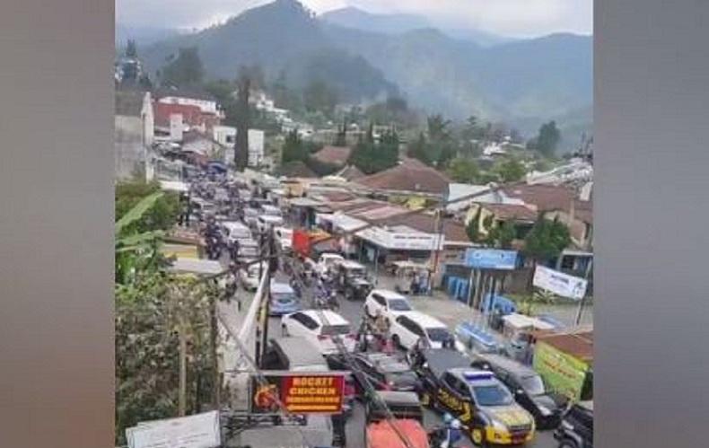 Wakapolres Karanganyar Kompol Busroni dan Warga Sipil Diserang OTK Bersenjata Tajam