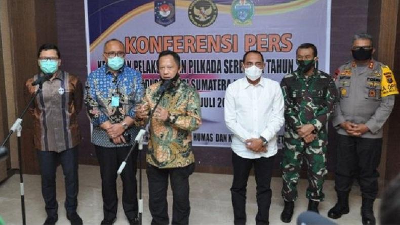 53 Petahana Ditegur Mendagri karena Abaikan Protokol Kesehatan saat Daftar ke KPU