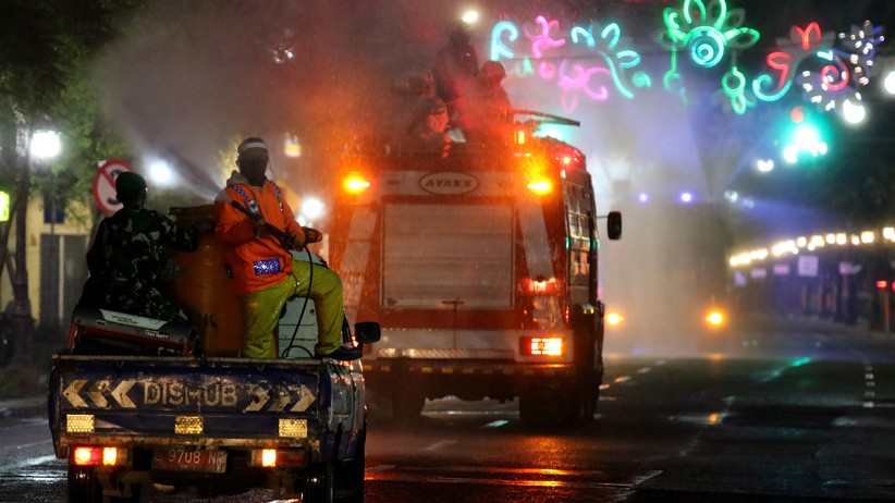 Tekan Penularan Covid-19, Tiga Ruas Jalan di Surabaya Kembali Ditutup - Bagian 3