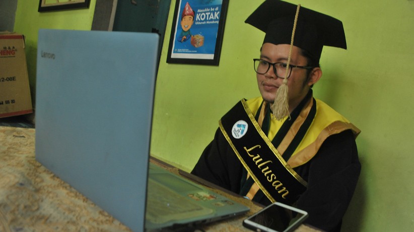 900 Mahasiswa UIN Raden Fatah Ikuti Wisuda secara Online - Bagian 3