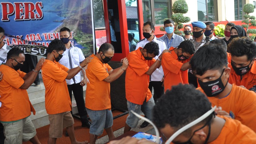 Ini 18 Tersangka Pelaku Kerusuhan Pembagian BLT di Mandailing Natal - Bagian 1
