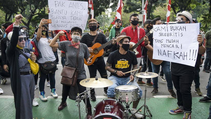 Musisi Kafe Tuntut Anies Baswedan Izinkan Penampilan Musik - Bagian 1
