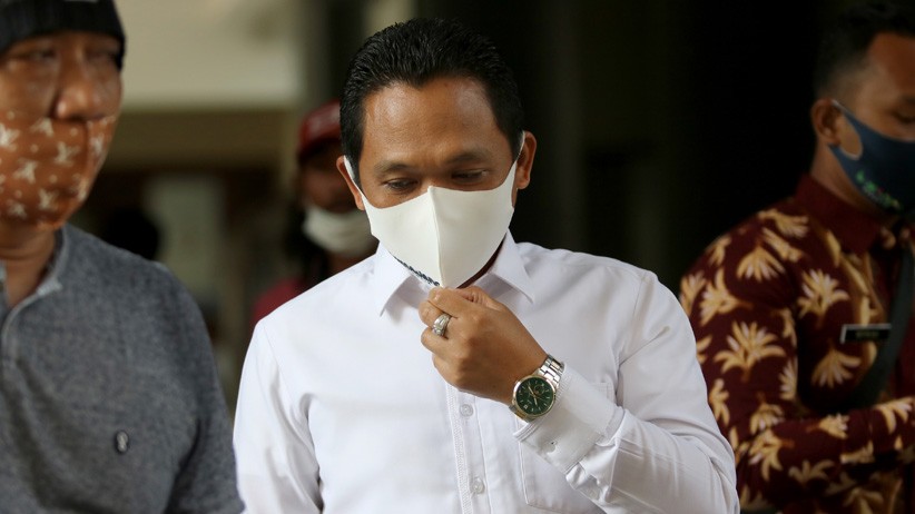 Kasus Pencemaran Nama Baik, Bupati Lumajang Diperiksa Polisi - Bagian 1