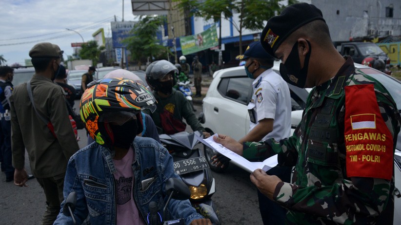 Masuk Kota Makassar Wajib Menunjukkan Surat Keterangan Bebas Covid-19 - Bagian 1