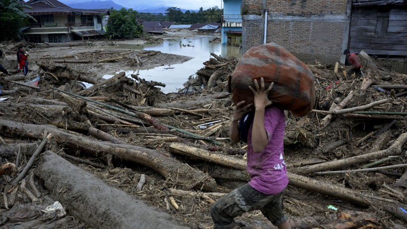 Melihat Dampak Banjir Bandang di Masamba, Puluhan Warga Masih dalam Pencarian - Bagian 2