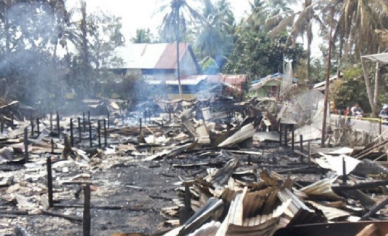 Rumah Betang Warga Dayak di Kapuas Hulu Terbakar, 100 Penghuni Mengungsi