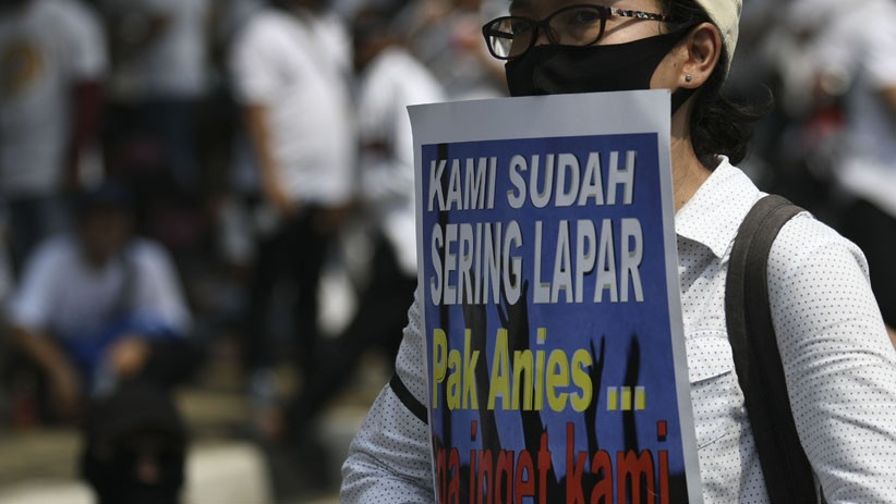 Aksi Damai Karyawan Tuntut Anies Buka Lokasi Hiburan Malam saat PSBB - Bagian 3