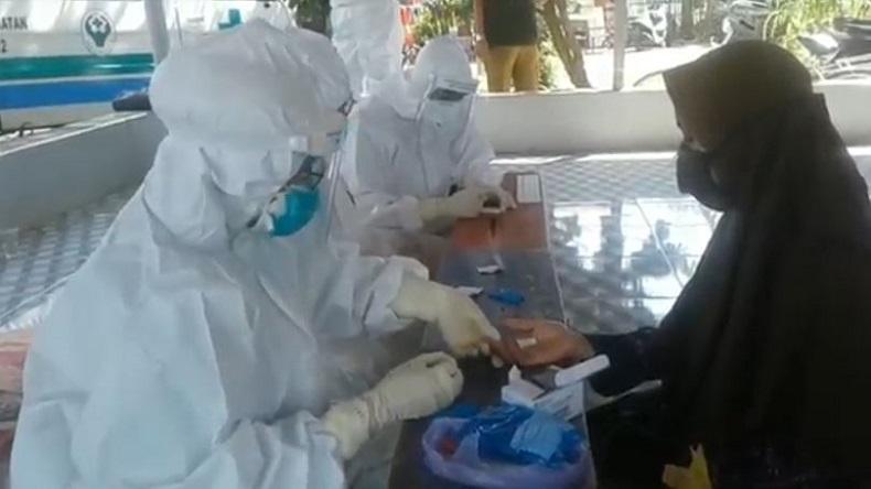 Puluhan Santri dan Ibu Hamil di Kecamatan Ciasem Subang Rapid Test