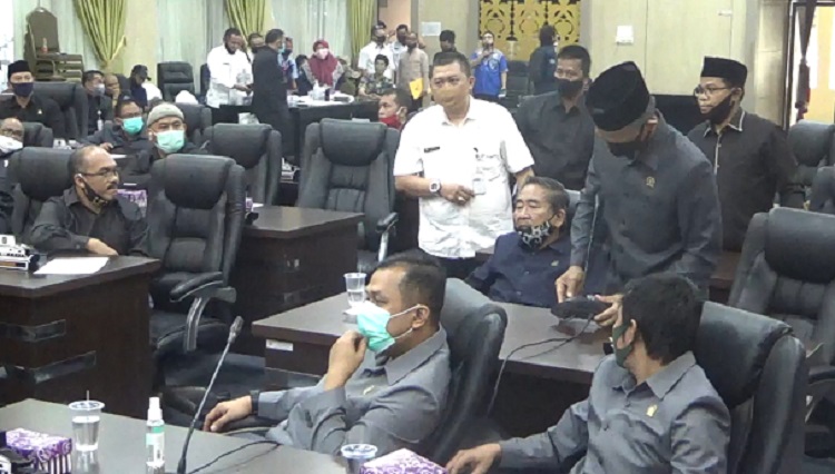 Gara-Gara Ada Anggota Dewan Tak Isi Absensi, Rapat Paripurna DPRD Banjarmasin Gaduh