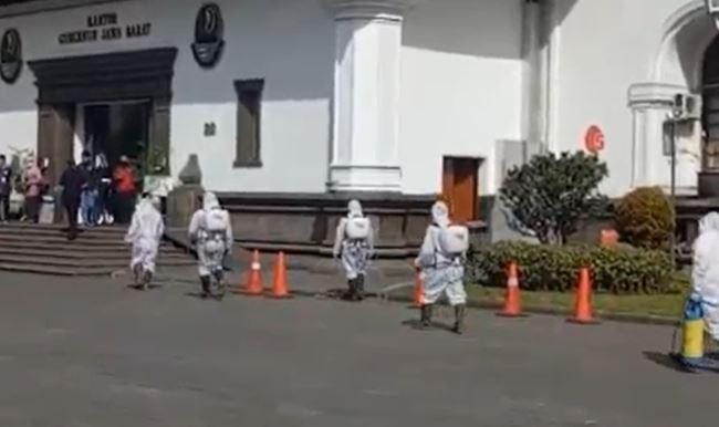 Klaster Kantor di Bandung Diduga karena Aktivitas Sepulang Kerja