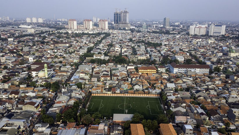 Penampakan Lapangan Sepak Bola PORS di Kemayoran, Pakai Rumput Sintetis dari Italia - Bagian 3
