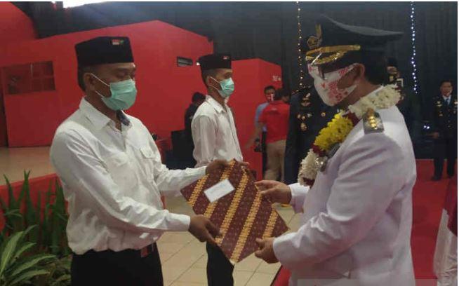 527 Napi Lapas Narkotika Cirebon Dapat Remisi HUT ke-75 RI