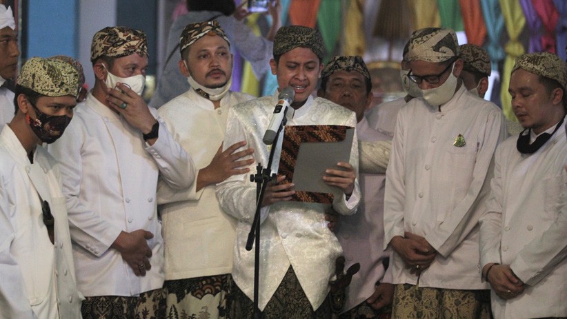 Penobatan Sultan Sepuh XV Cirebon PRA Luqman Arief Zulkaedin - Bagian 2