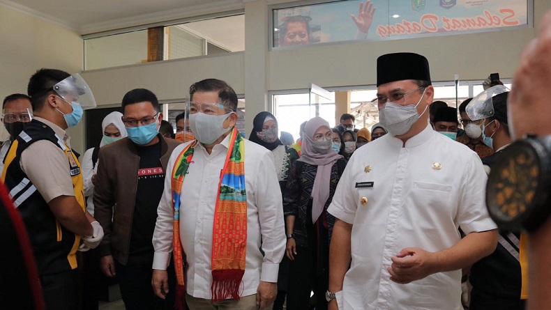 Gubernur Erzaldi Sambut Kedatangan Menteri Suharso Manuarfa
