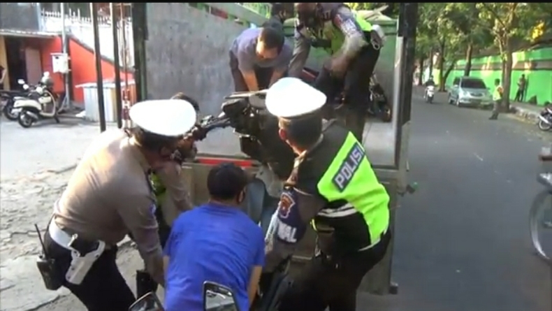 Razia Masker, Tim Gabungan di Jombang justru Temukan Motor-Motor Bodong