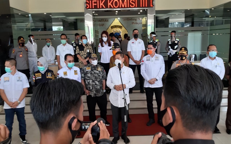 Lewat Ganjar, Komisi III Sarankan Sanksi Pelanggar Protokol Kesehatan Diseragamkan