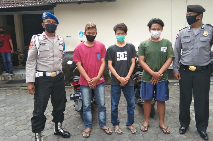 Mabuk Miras, 3 Pemuda di Sleman Aniaya Pengendara Motor hingga Babak Belur